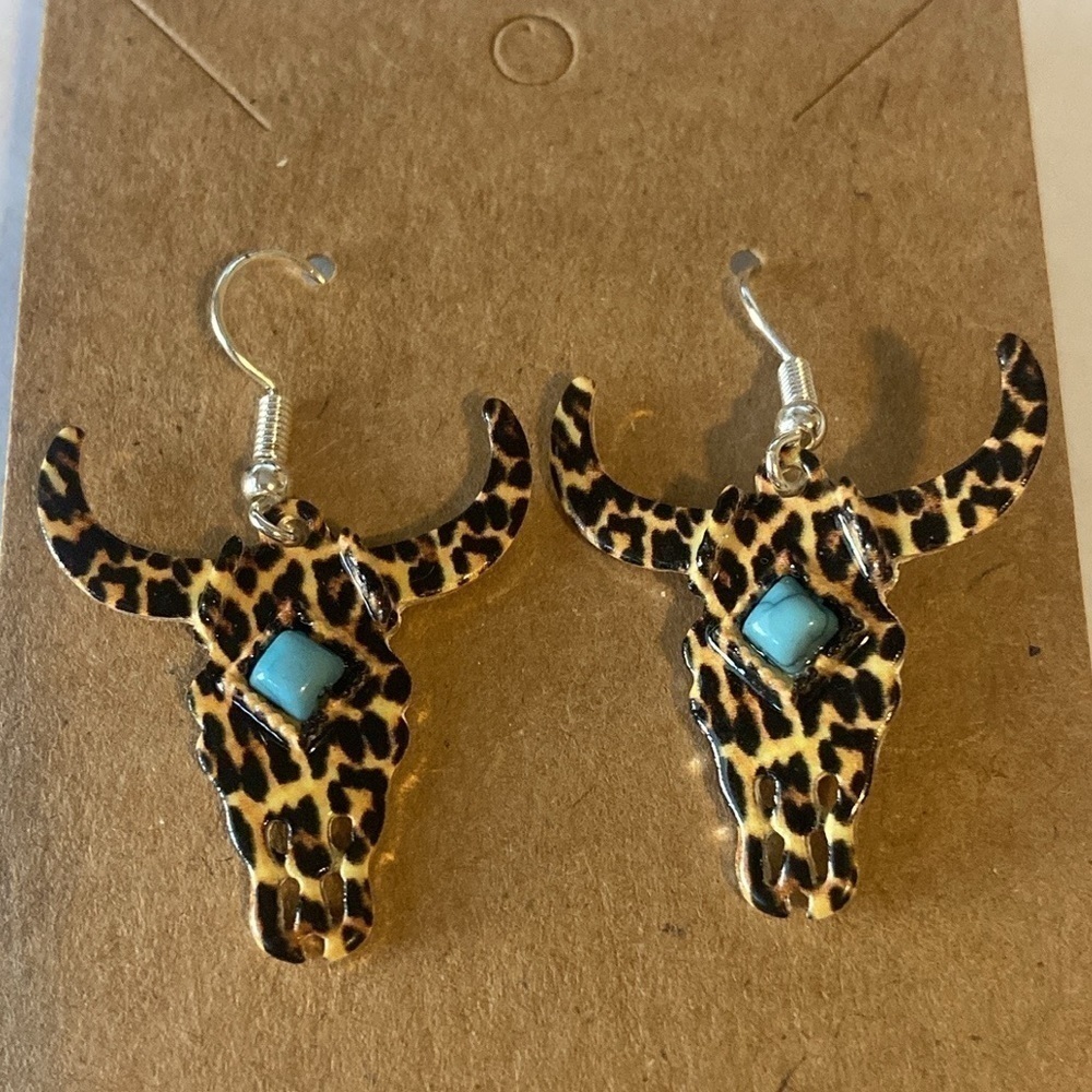 Boutique Animal Leopard Print Western Bull Cow Head Dangling Earrings NEW